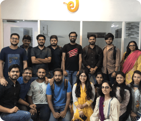 Team-DE-Office-Group-Image