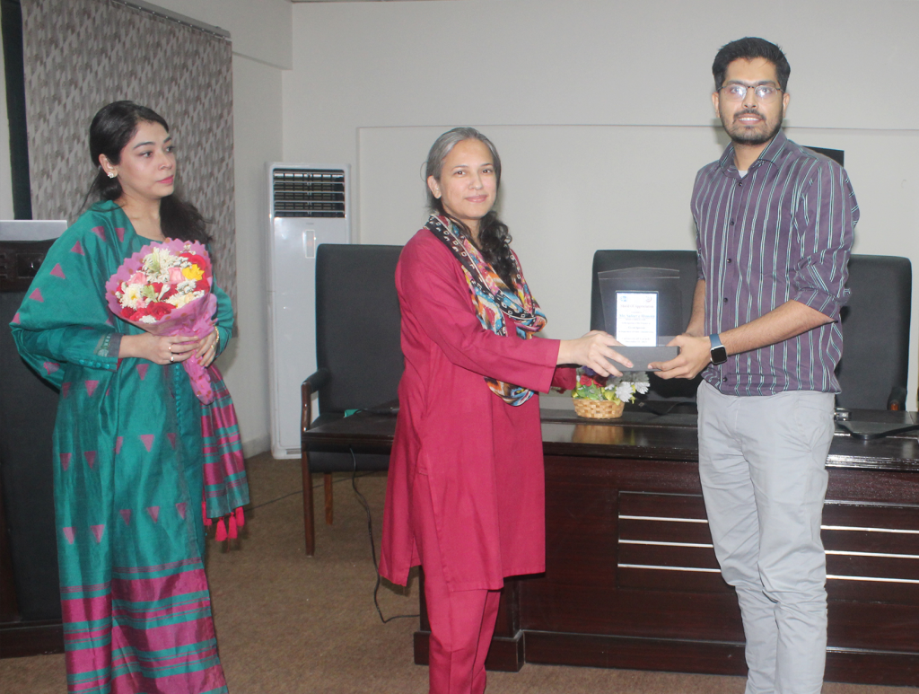 Digital-Ninja-visits-Karachi-University-Gallery-Image-Six